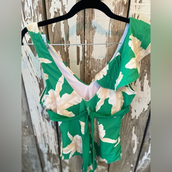 One Piece Green & Tan Ruffle Shoulder tie swimsuit size medium floral print NWOT - Picture 7 of 10
